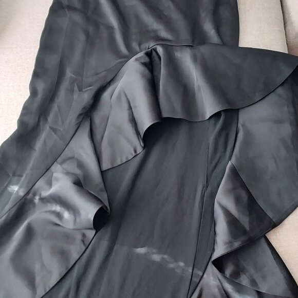 REVOLVE Satay Gown - Picture 4 of 4